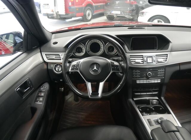MERCEDES-BENZ E 2016 220 BlueTec 4Matic A Business