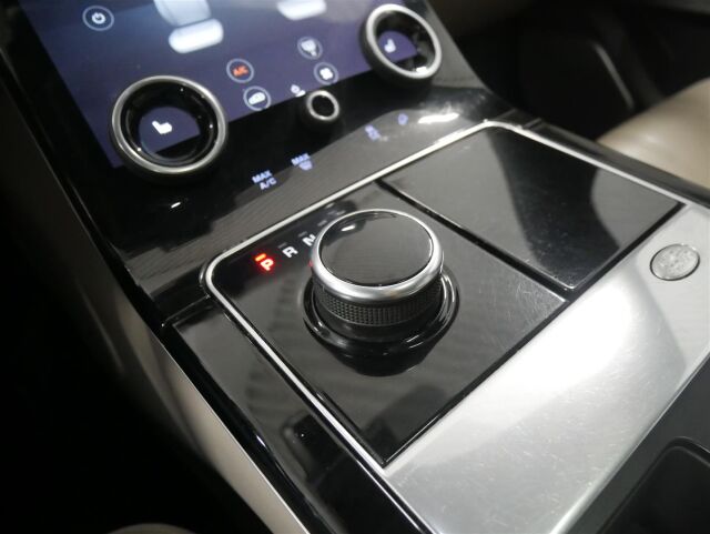 LAND ROVER Range Rover Velar 2018 D300 3,0 V6 diesel R-Dynamic SE
