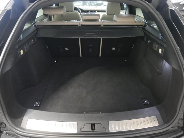 LAND ROVER Range Rover Velar 2018 D300 3,0 V6 diesel R-Dynamic SE