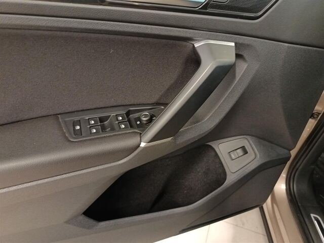 VOLKSWAGEN Tiguan 2018 Highline 2,0 TDI SCR 110 kW (150 hv) 4MOTION DSG-automaatti