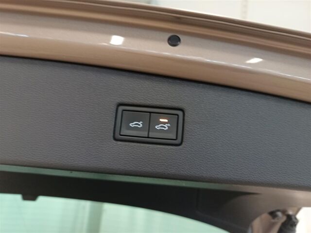 VOLKSWAGEN Tiguan 2018 Highline 2,0 TDI SCR 110 kW (150 hv) 4MOTION DSG-automaatti