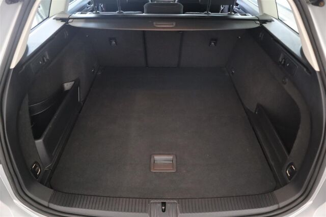 VOLKSWAGEN Passat 2018 Variant Comfortline 2,0 TDI 110 kW (150 hv) DSG-automaatti