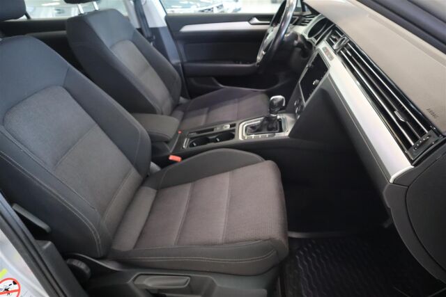 VOLKSWAGEN Passat 2018 Variant Comfortline 2,0 TDI 110 kW (150 hv) DSG-automaatti