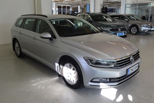 VOLKSWAGEN Passat 2018 Variant Comfortline 2,0 TDI 110 kW (150 hv) DSG-automaatti