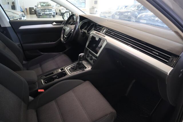 VOLKSWAGEN Passat 2018 Variant Comfortline 2,0 TDI 110 kW (150 hv) DSG-automaatti