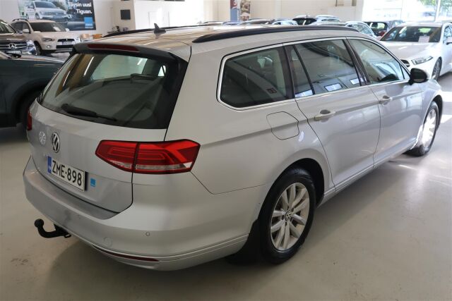 VOLKSWAGEN Passat 2018 Variant Comfortline 2,0 TDI 110 kW (150 hv) DSG-automaatti