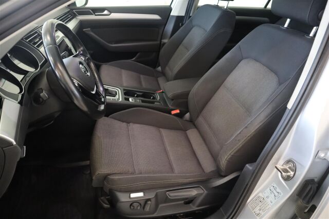VOLKSWAGEN Passat 2018 Variant Comfortline 2,0 TDI 110 kW (150 hv) DSG-automaatti