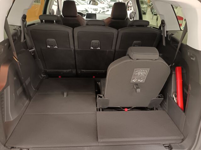 PEUGEOT 5008 2018 Active BlueHDi 130 EAT8-automaatti