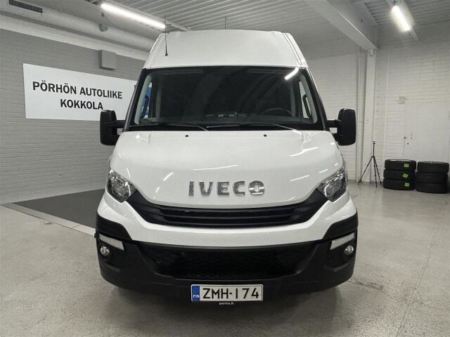 IVECO Daily 2018 35S18V L4H2  3,0 132kW M6  / ALV / 3+3 M-A / Suomi-auto / Webasto