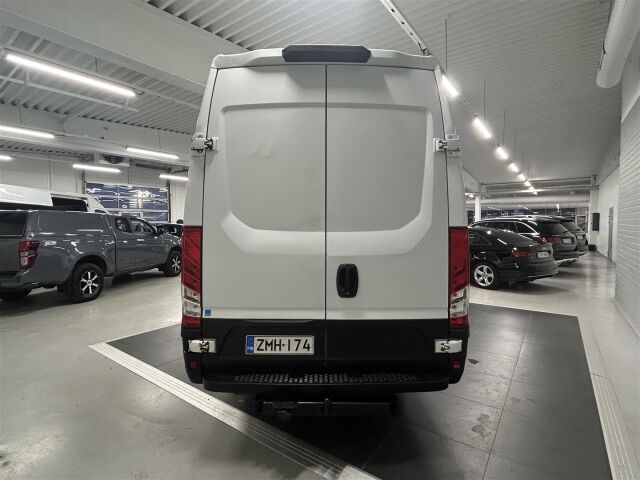 IVECO Daily 2018 35S18V L4H2  3,0 132kW M6  / ALV / 3+3 M-A / Suomi-auto / Webasto