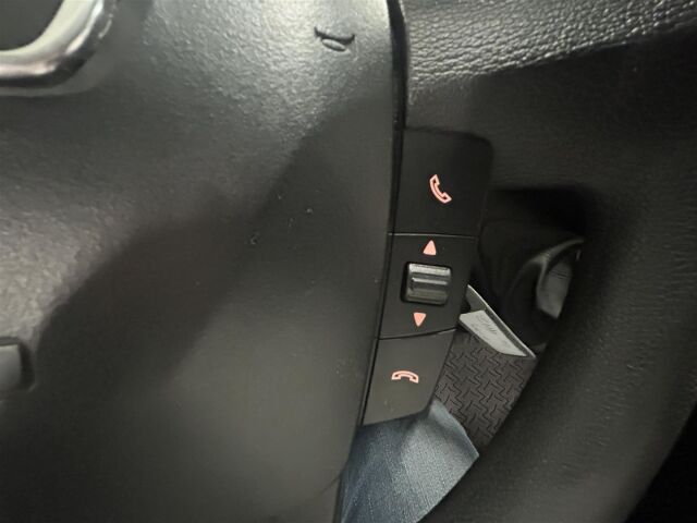 IVECO Daily 2018 35S18V L4H2  3,0 132kW M6  / ALV / 3+3 M-A / Suomi-auto / Webasto