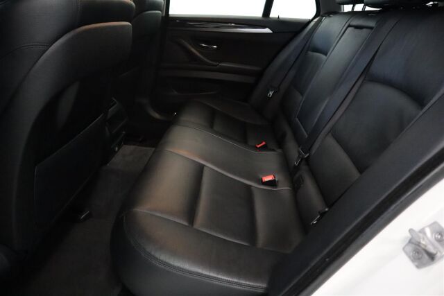 BMW 520 2015 F11 Touring 520d A xDrive Business Exclusive Edition