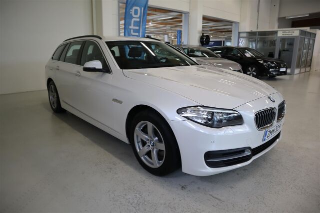 BMW 520 2015 F11 Touring 520d A xDrive Business Exclusive Edition