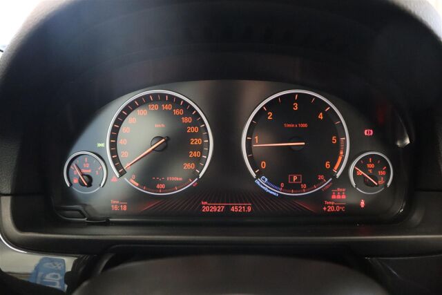 BMW 520 2015 F11 Touring 520d A xDrive Business Exclusive Edition