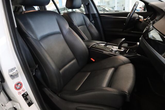 BMW 520 2015 F11 Touring 520d A xDrive Business Exclusive Edition