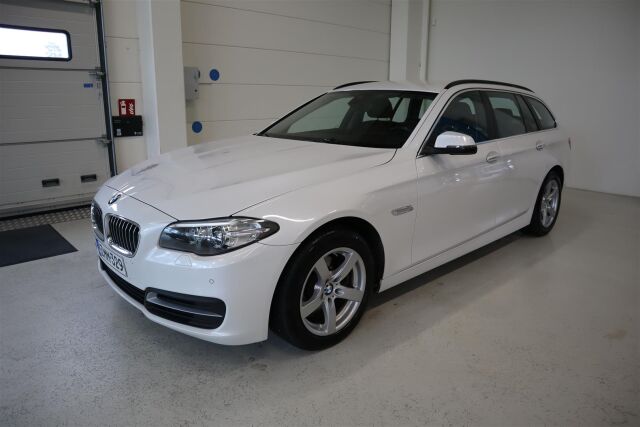 BMW 520 2015 F11 Touring 520d A xDrive Business Exclusive Edition