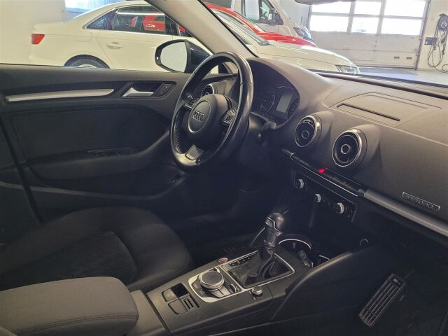 AUDI A3 2015 Sportback Business 1,4 TFSI e-tron S tronic