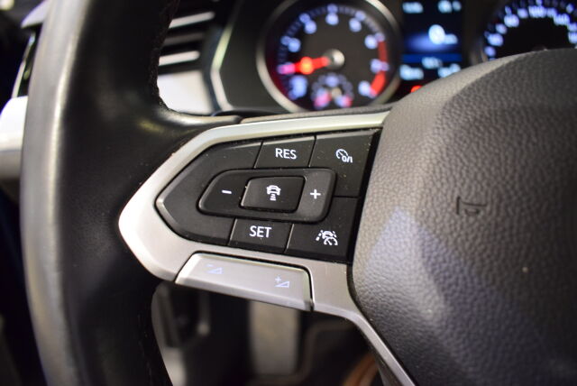 VOLKSWAGEN Passat 2020 Sedan 1,5 TSI EVO 110 kW DSG-automaatti * Hieno yksilö*