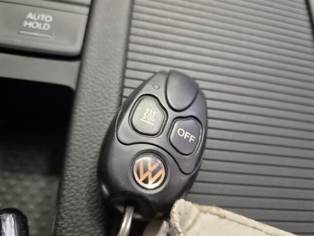 VOLKSWAGEN Passat 2015 Variant Alltrack 2,0 TDI 140 kW (190 hv) 4MOTION DSG * Vetokoukku / ACC / Webasto / P- Kamera *