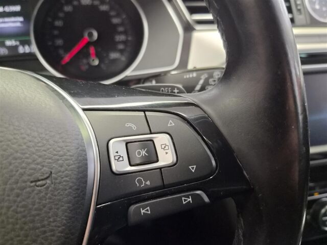 VOLKSWAGEN Passat 2015 Variant Alltrack 2,0 TDI 140 kW (190 hv) 4MOTION DSG * Vetokoukku / ACC / Webasto / P- Kamera *