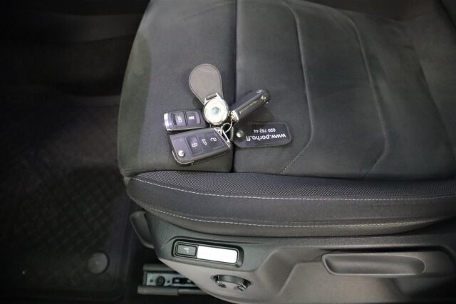 VOLKSWAGEN Tiguan 2021 Style 2,0 TDI SCR 147 kW 4MOTION DSG-automaatti