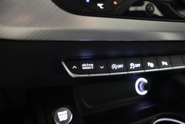 AUDI A4 2016 A4 Avant Farmari (AC) 4ov 1968cm3 A