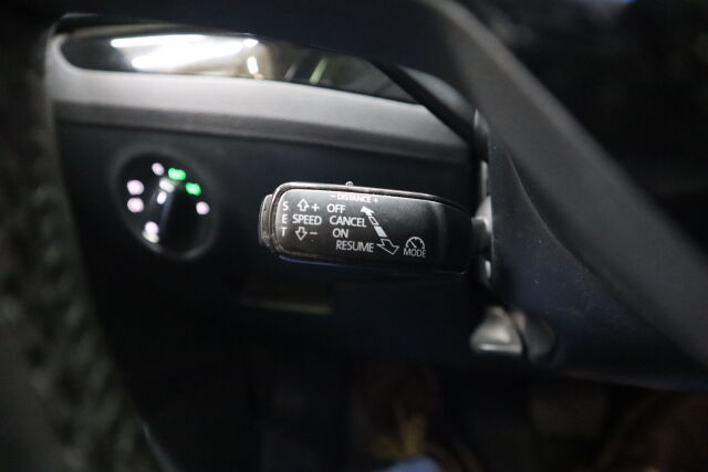 Skoda Superb 2018 Combi 2,0 TDI 190 4x4 L&K DSG Autom. MYYNNISSÄ HUUTOKAUPAT.COM KAUTTA!