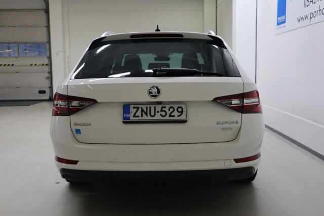 Skoda Superb 2018 Combi 2,0 TDI 190 4x4 L&K DSG Autom. MYYNNISSÄ HUUTOKAUPAT.COM KAUTTA!