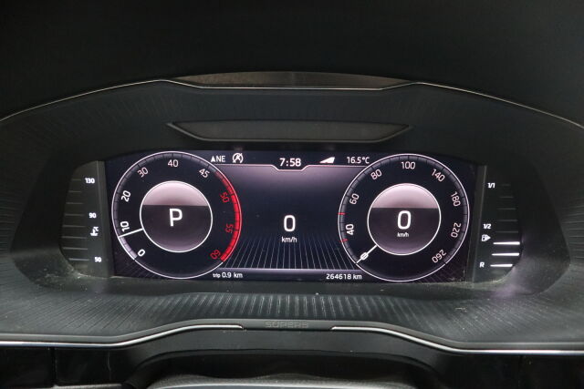 Skoda Superb 2018 Combi 2,0 TDI 190 4x4 L&K DSG Autom. MYYNNISSÄ HUUTOKAUPAT.COM KAUTTA!