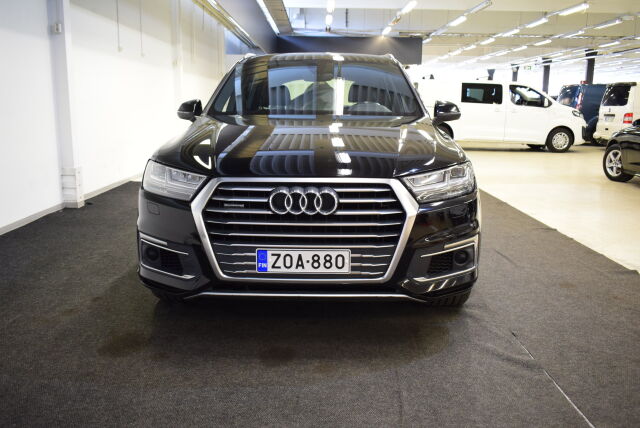Audi Q7 2017 Q7 3.0 V6 TDI e-tron  quattro Plug-In-Hybrid  ** Bose-sound, Navi**