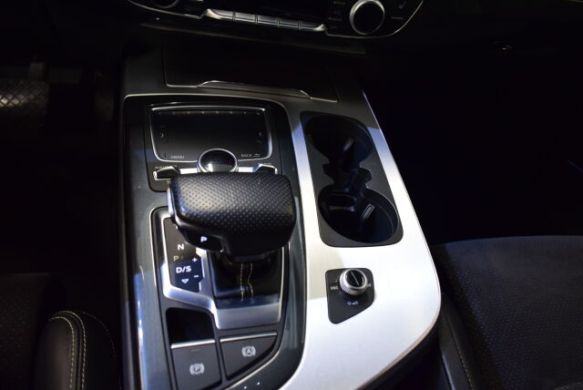 Audi Q7 2017 Q7 3.0 V6 TDI e-tron  quattro Plug-In-Hybrid  ** Bose-sound, Navi**