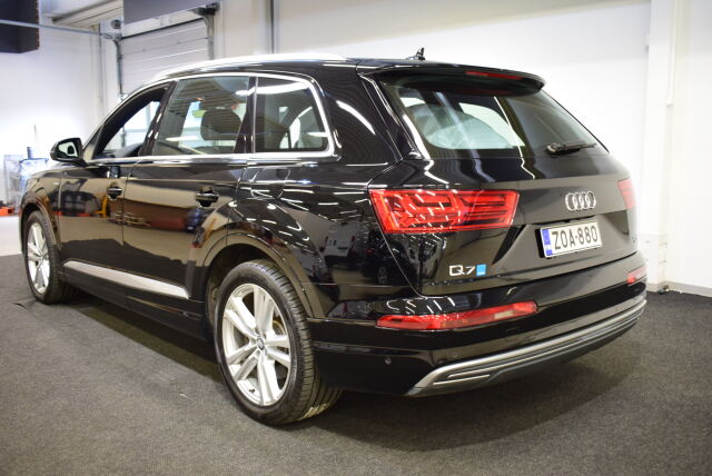 Audi Q7 2017 Q7 3.0 V6 TDI e-tron  quattro Plug-In-Hybrid  ** Bose-sound, Navi**