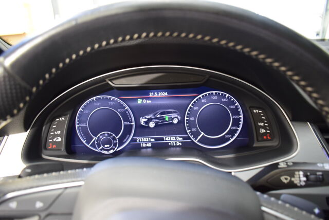 Audi Q7 2017 Q7 3.0 V6 TDI e-tron  quattro Plug-In-Hybrid  * Bose-sound, Navi*