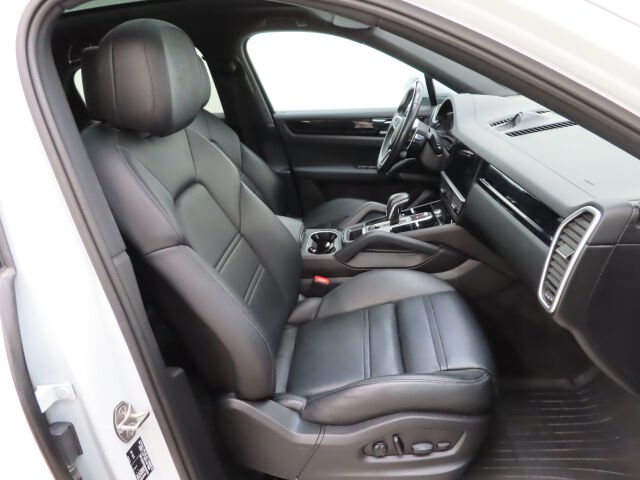 Porsche Cayenne 2022 E-Hybrid Coupé