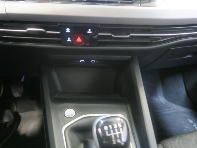 Volkswagen Golf 2022 Variant Comfort 1,0 TSI 81 kW** KOKO KANSAN SUOSIKKI**OSTA POIS**