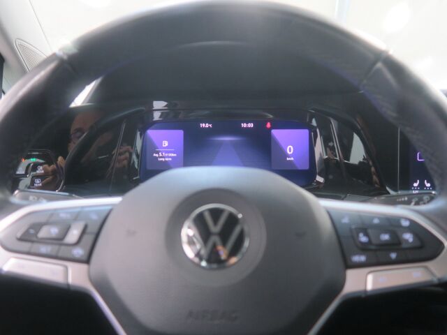 Volkswagen Golf 2022 Variant Comfort 1,0 TSI 81 kW** KOKO KANSAN SUOSIKKI**OSTA POIS**