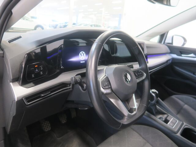 Volkswagen Golf 2022 Variant Comfort 1,0 TSI 81 kW** KOKO KANSAN SUOSIKKI**OSTA POIS**