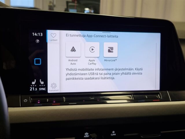 VOLKSWAGEN Golf 2022 Variant Comfort 1,5 eTSI 110 kW (MHEV) DSG-automaatti / Webasto / Koukku / P-Kamera / ACC