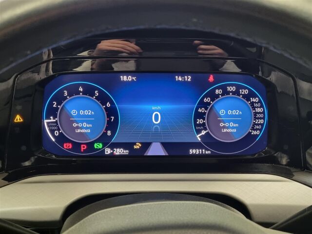 VOLKSWAGEN Golf 2022 Variant Comfort 1,5 eTSI 110 kW (MHEV) DSG-automaatti / Webasto / Koukku / P-Kamera / ACC