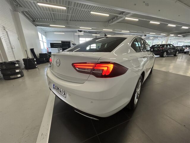OPEL Insignia 2023 Grand Sport Innovation Plus 175 D Turbo A / Koukku / ACC / Lämpöpaketti / Todella hieno!
