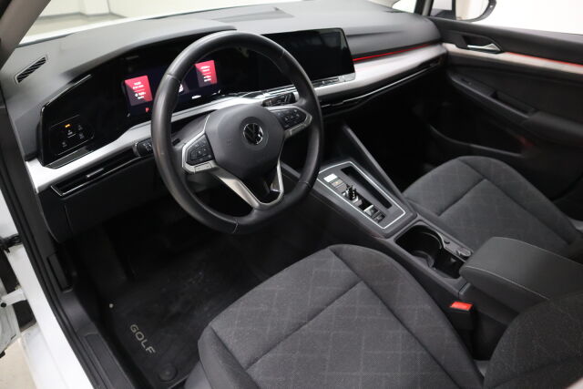 VOLKSWAGEN Golf 2022 Comfort Business 1,5 eTSI 96 kW (MHEV) DSG-automaatti