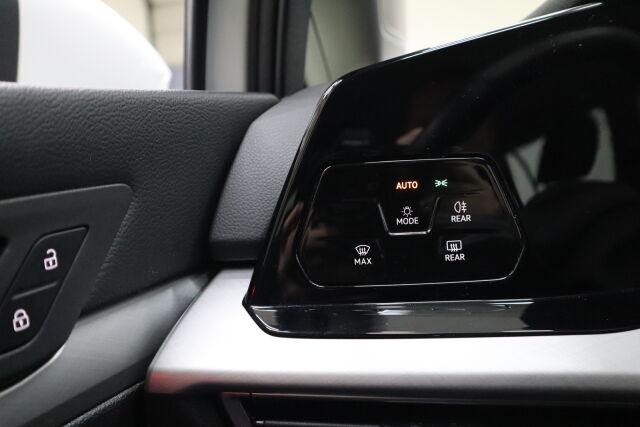 VOLKSWAGEN Golf 2022 Comfort Business 1,5 eTSI 96 kW (MHEV) DSG-automaatti
