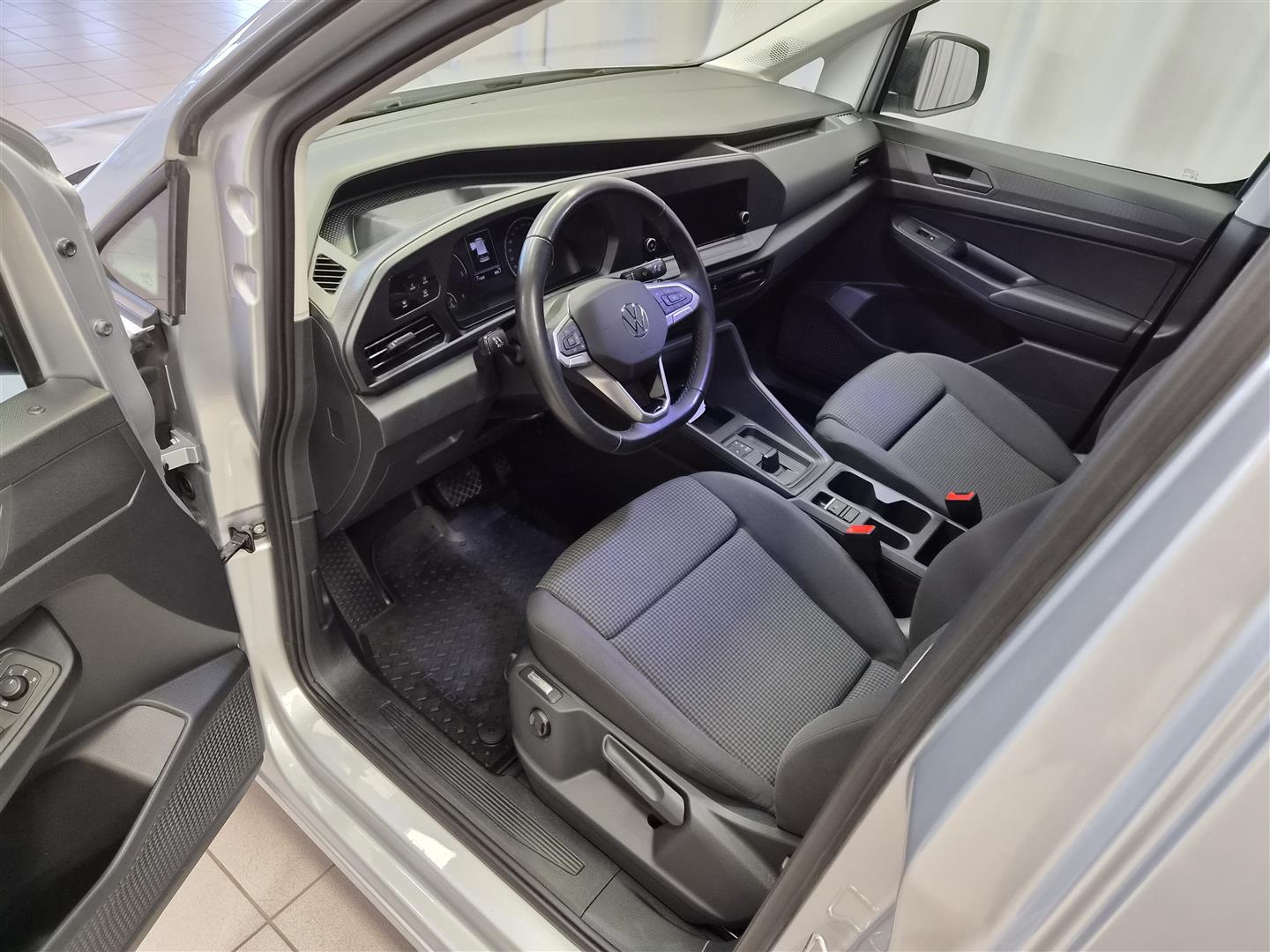 Volkswagen Caddy Maxi 2023, kuva 7/20