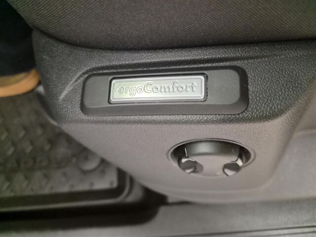VOLKSWAGEN Caddy Maxi 2023 umpipakettiauto Cargo 2,0 TDI 90kW DSG 2510kg