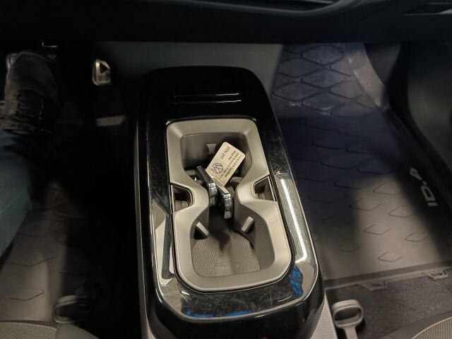 VOLKSWAGEN ID.4 2023 GTX Dual Motor AWD  Business, akku 77 kWh