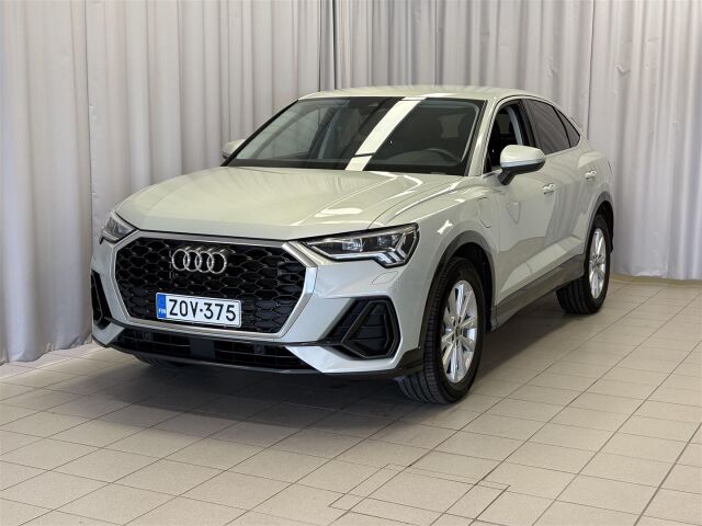 AUDI Q3 2024 Sportback Progress 45 TFSI e 180 kW S tronic