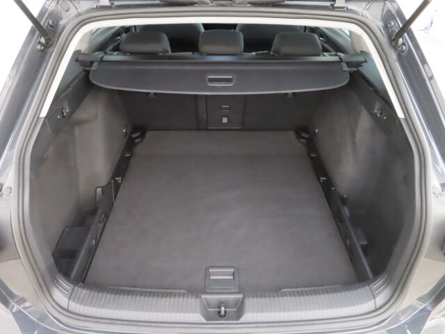 Volkswagen Golf 2023 Variant Comfort 1,0 TSI 81 kW