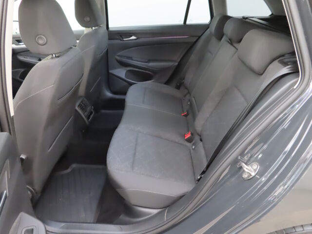 Volkswagen Golf 2023 Variant Comfort 1,0 TSI 81 kW