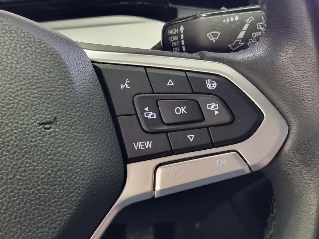 VOLKSWAGEN Golf 2023 Variant Comfort 1,0 TSI 81 kW / ACC / Webasto / Tutkat / Koukku