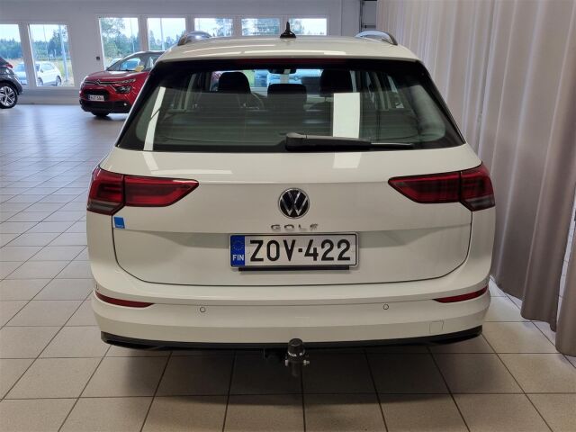 VOLKSWAGEN Golf 2023 Variant Comfort 1,0 TSI 81 kW / ACC / Webasto / Tutkat / Koukku